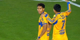 CRUCIAL MATCHUP! San Antonio Spurs HOST Portland T